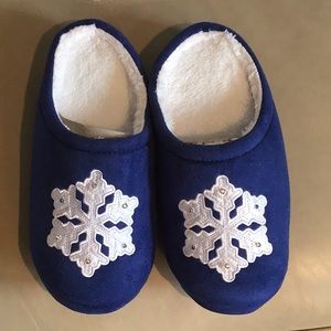 Snowflake Slippers (light up)-size Large